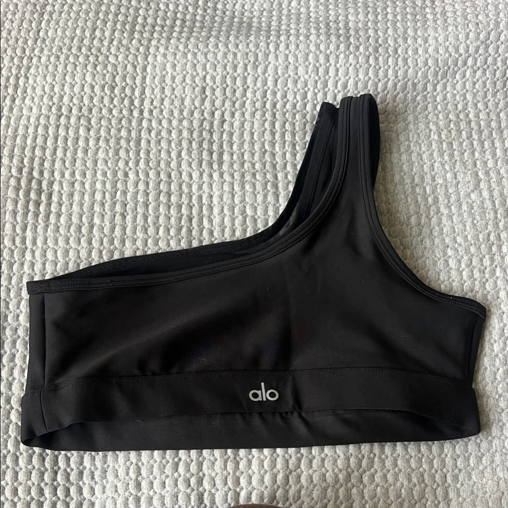 NWOT ALO One-Shoulder Sports Bra